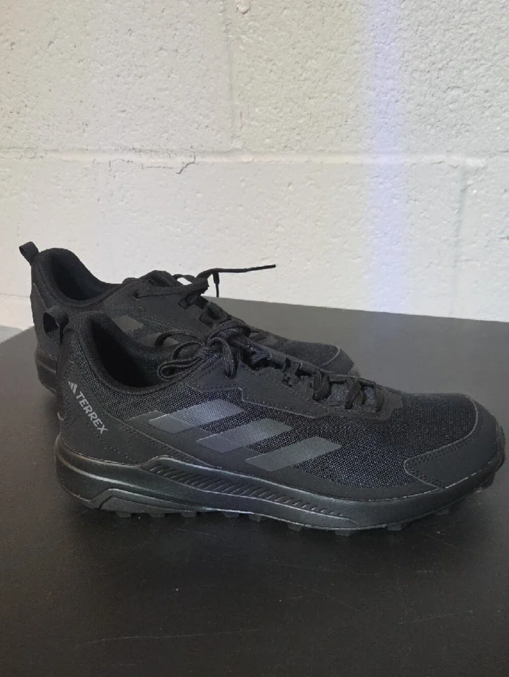 adidas Men's Black Low-Profile Trail Sneakers